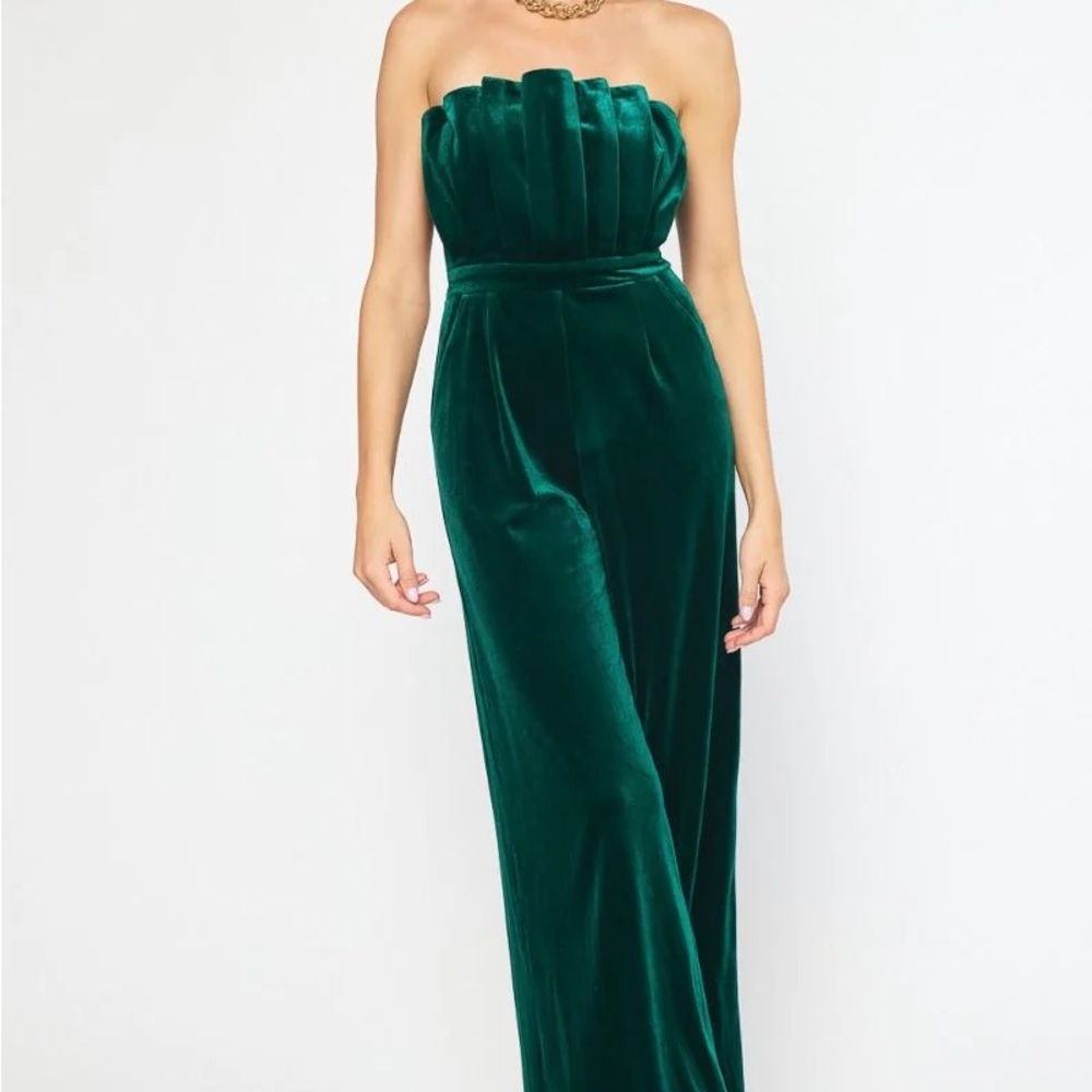 Elegant Green Velvet Jumpsuit
